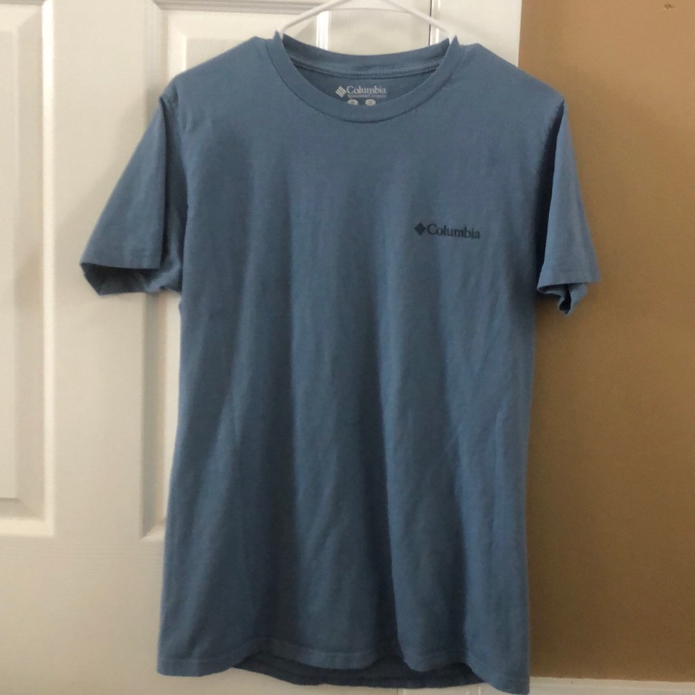 Men’s Columbia t shirt